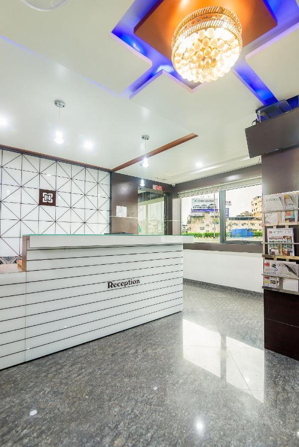 Hotel Satkar 수라트 외부 사진